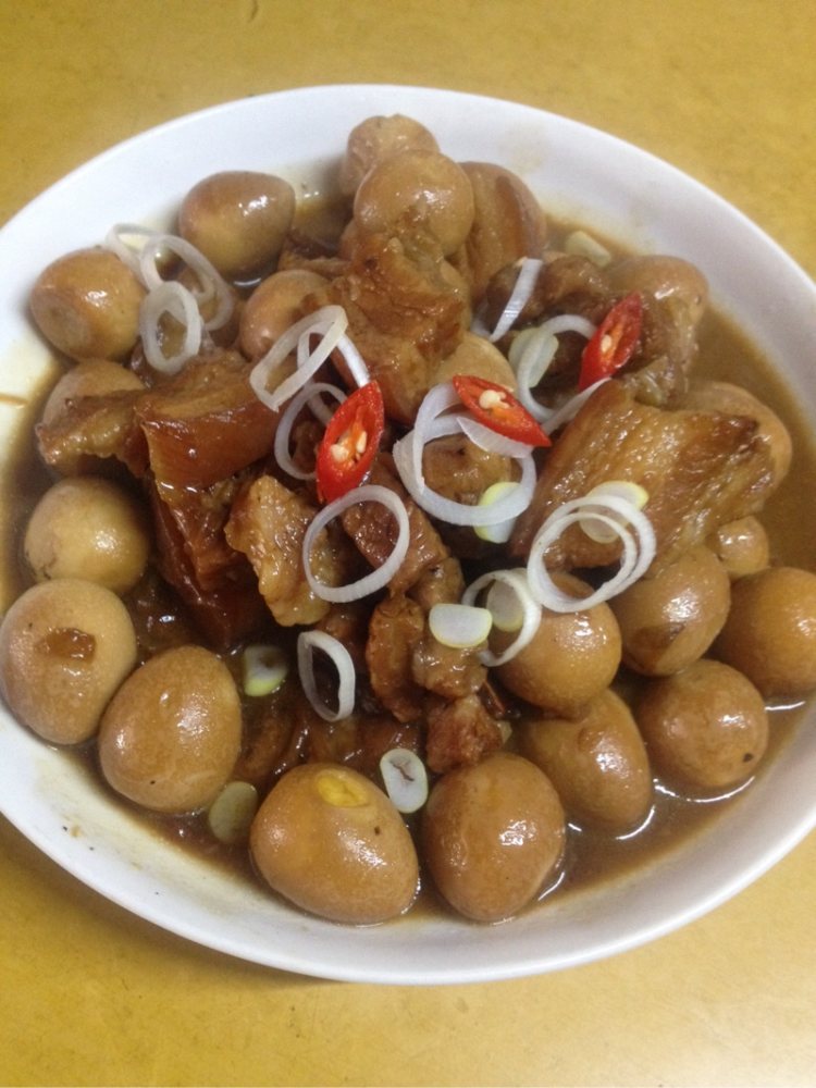 鹌鹑蛋焖肉步骤6