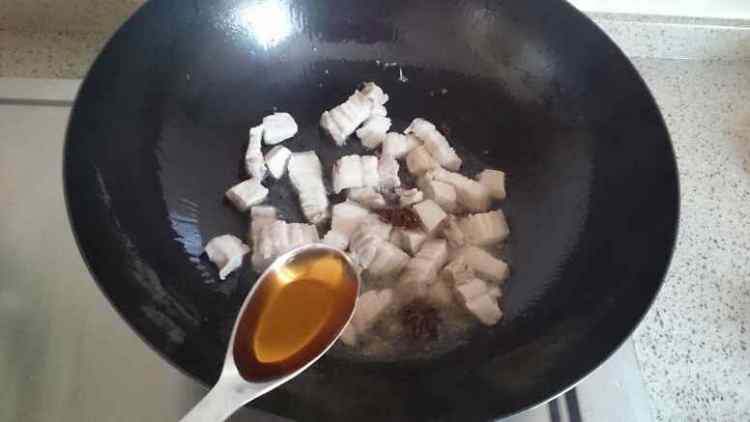 五花肉炖宽粉步骤4