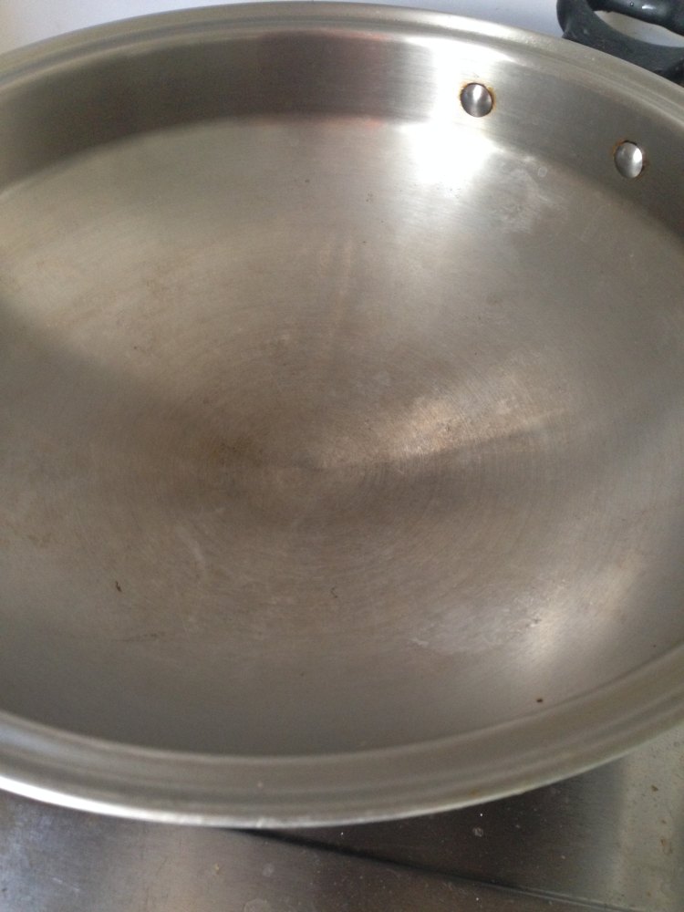 小芹菜炒肉步骤4