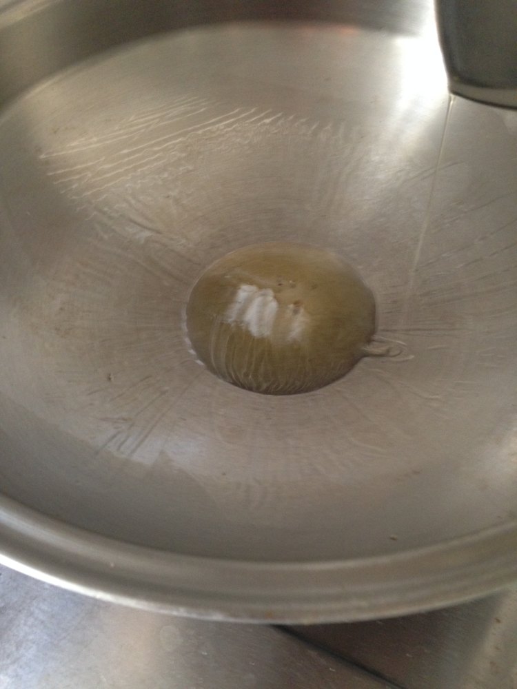 小芹菜炒肉步骤5