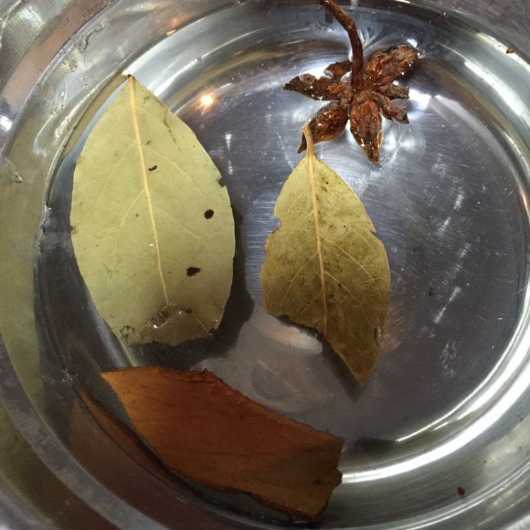 五花肉焖豆干步骤4
