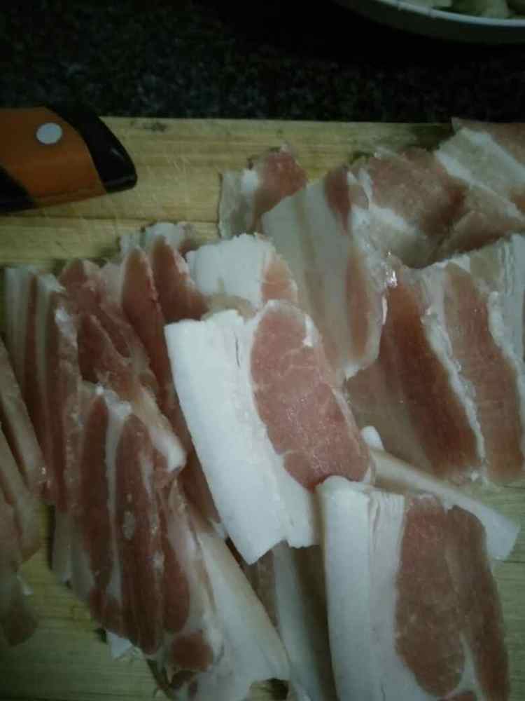 干锅蒜薹面筋步骤3