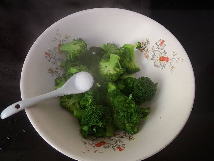 西兰花蚝油五花肉步骤11