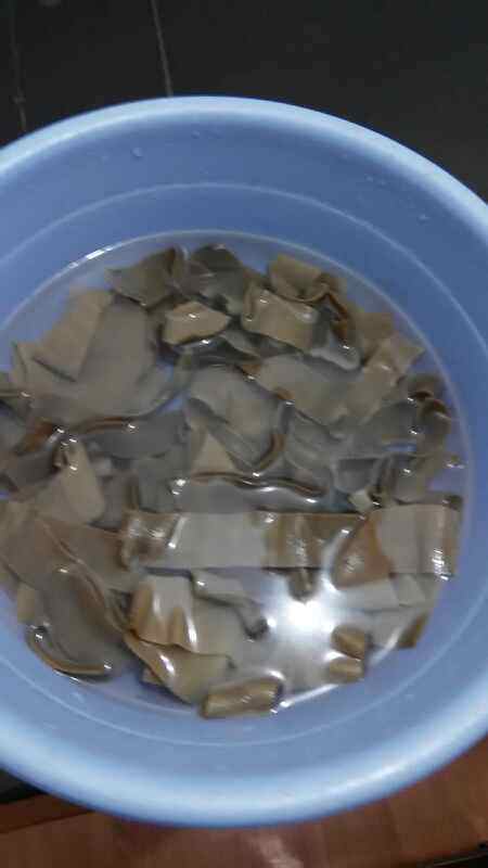 干锅黑豆千张步骤1