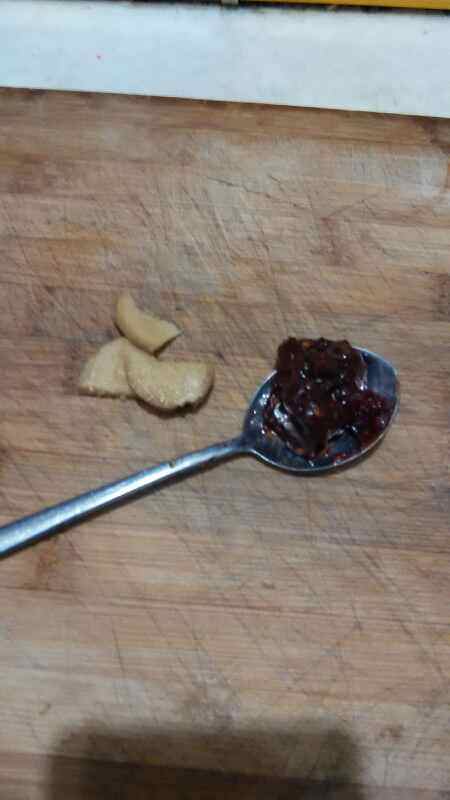 干锅黑豆千张步骤3