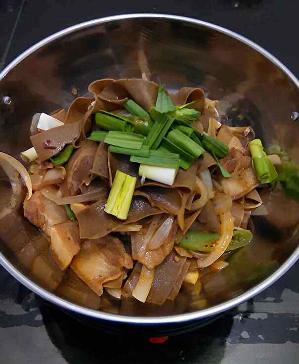 干锅黑豆千张步骤10