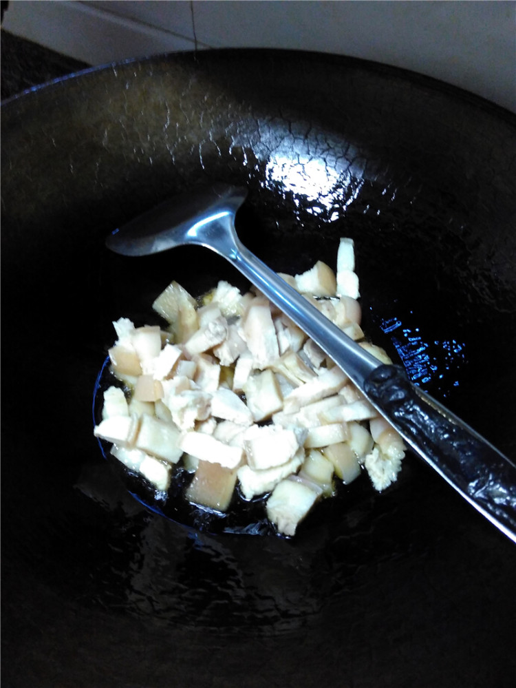 莴笋烧肉步骤5