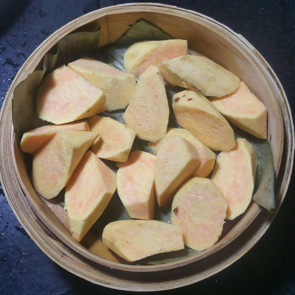 川味红薯南瓜粉蒸肉步骤7