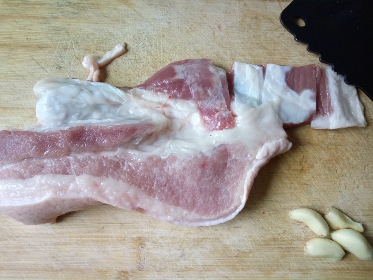 板栗红烧肉步骤2