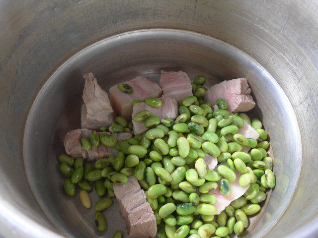 青黄豆五花肉汤步骤5