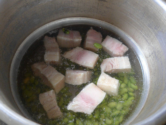 青黄豆五花肉汤步骤7