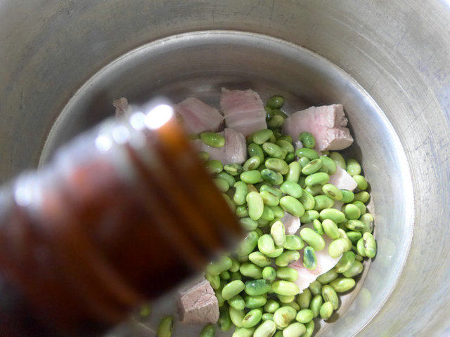 青黄豆五花肉汤步骤6