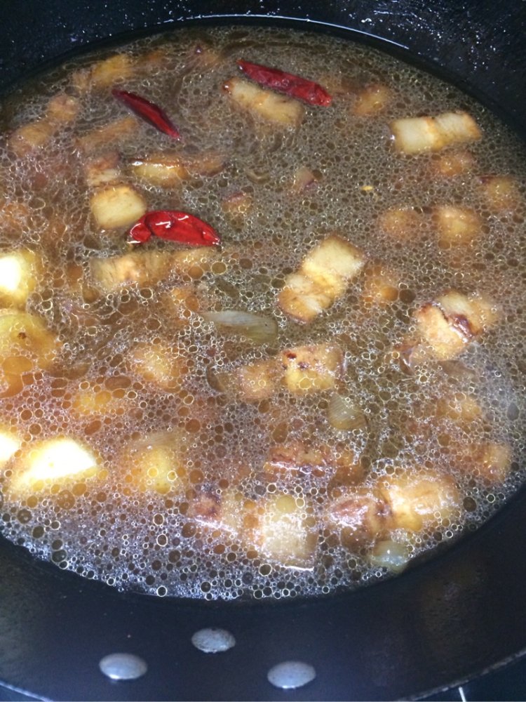 家常土豆红烧肉步骤12