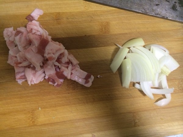 香菇炖白菜步骤3