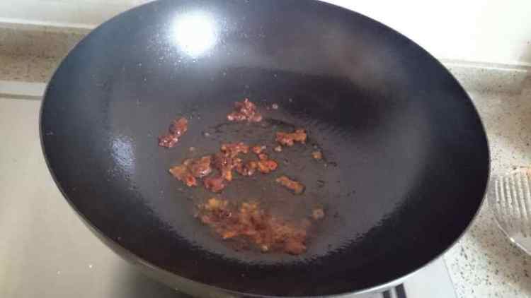 干锅莲藕回锅肉步骤3