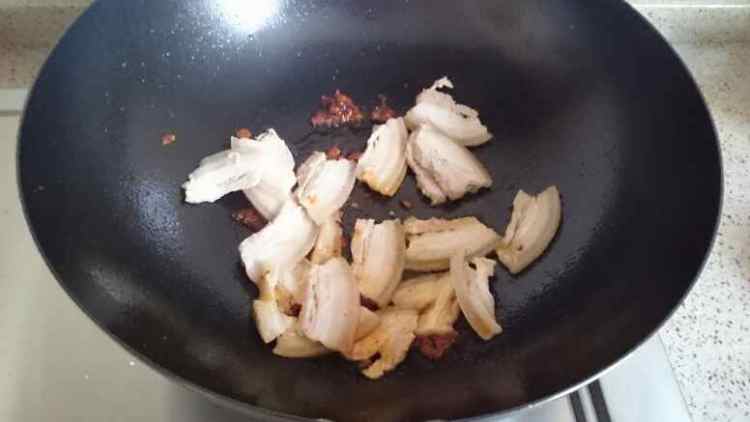 干锅莲藕回锅肉步骤4