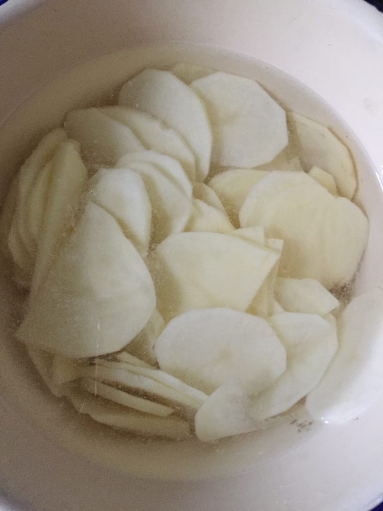 干煸土豆片步骤2