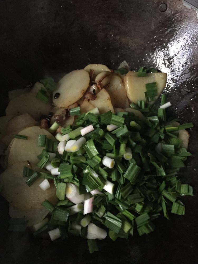 干煸土豆片步骤8