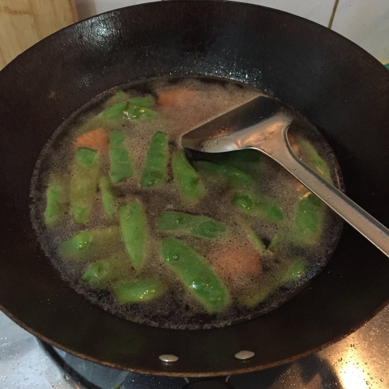 冻豆角炖土豆步骤4