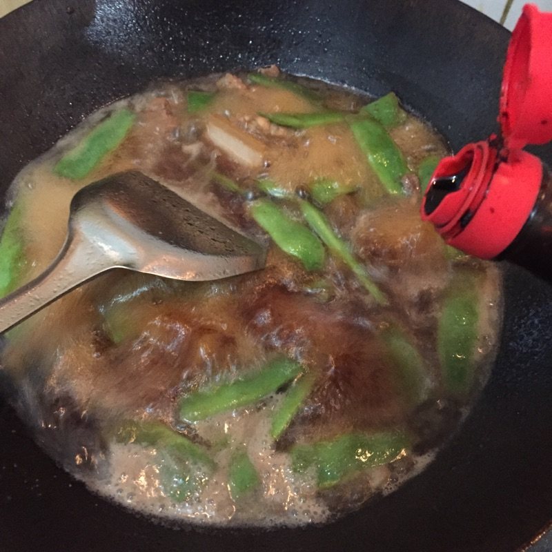 冻豆角炖土豆步骤5