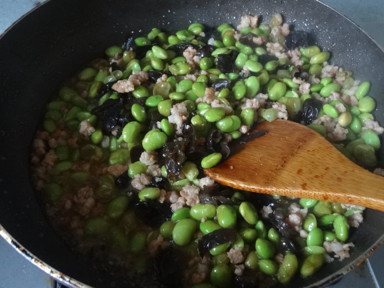毛豆木耳蝴蝶面步骤10