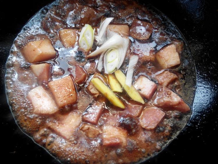 红酒五花肉步骤6