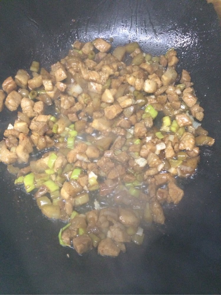 土豆炒米饭步骤5