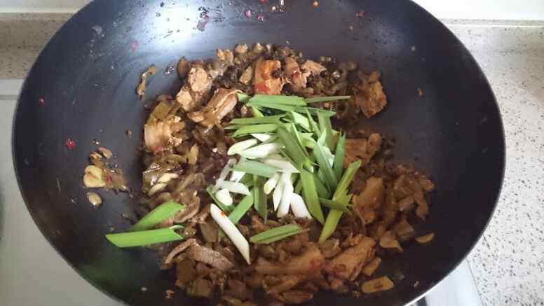 老坛酸菜回锅肉步骤8