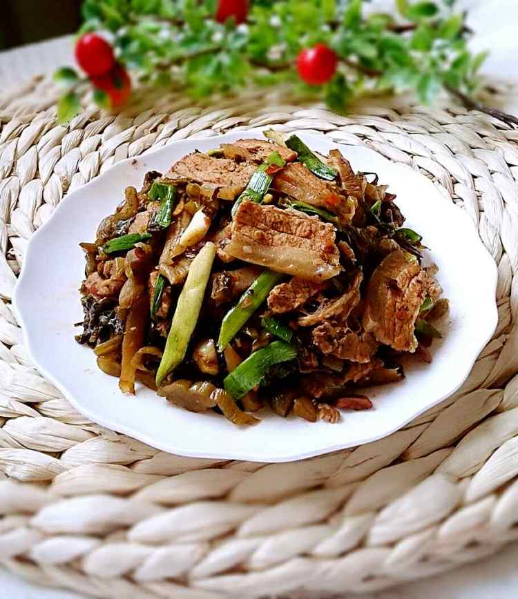 老坛酸菜回锅肉步骤9