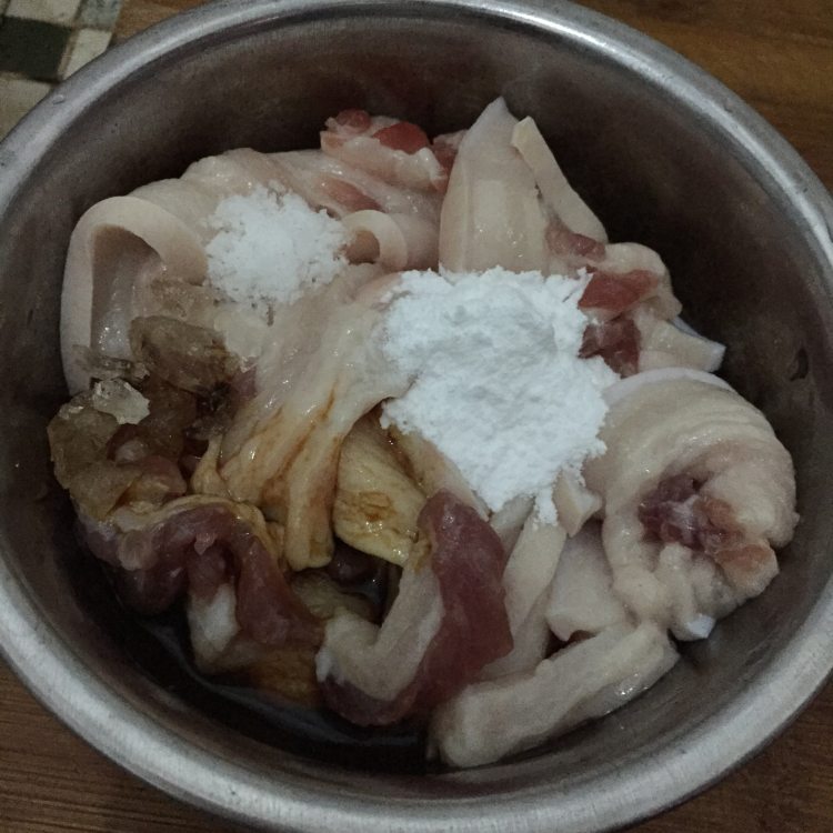 双椒五花肉步骤2