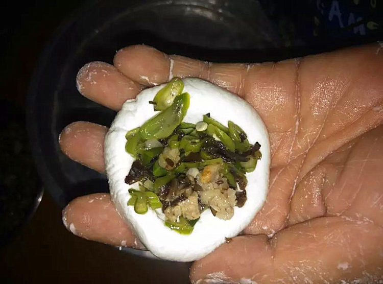 肉末木耳糍粑步骤6