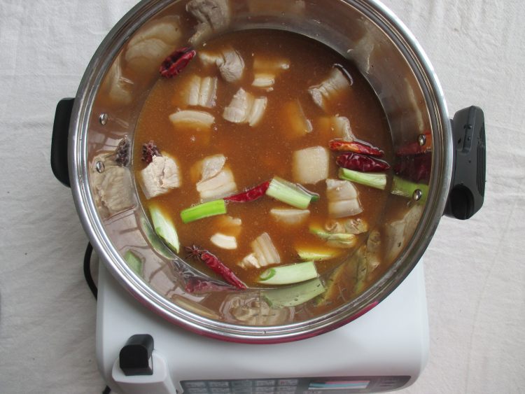 啤酒红烧肉步骤7