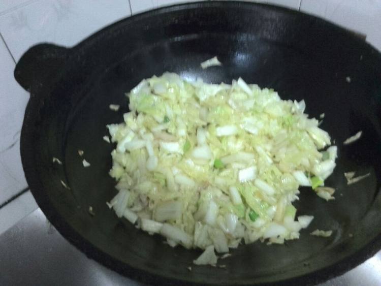 大白菜炖冻豆腐步骤6