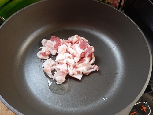 干煸五花肉杏鲍菇步骤5