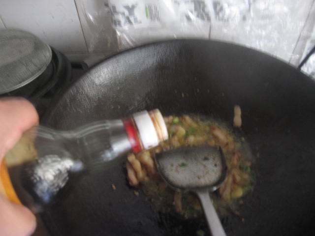 猪肉炒黄豆芽步骤6