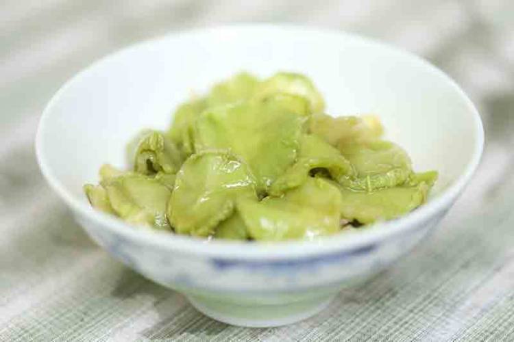 莴笋干肉片步骤2