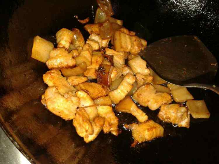 黄豆红烧肉步骤6