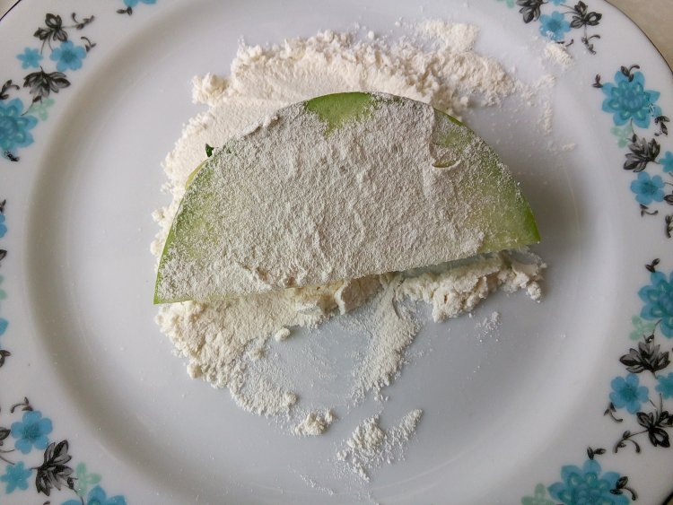 美味炸茄盒步骤7