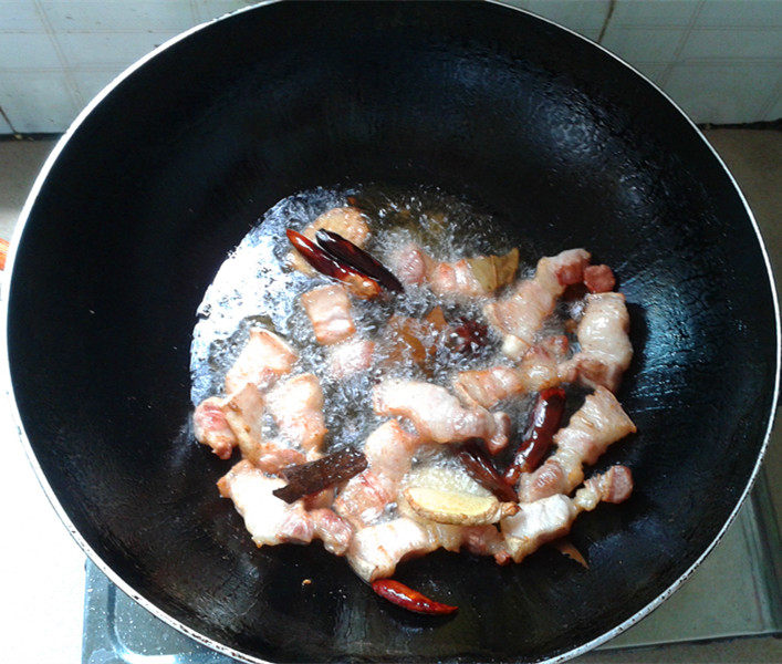 茭白烧五花肉步骤8