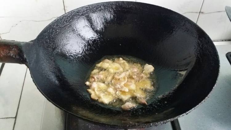 双椒甜面酱炒菜花步骤4
