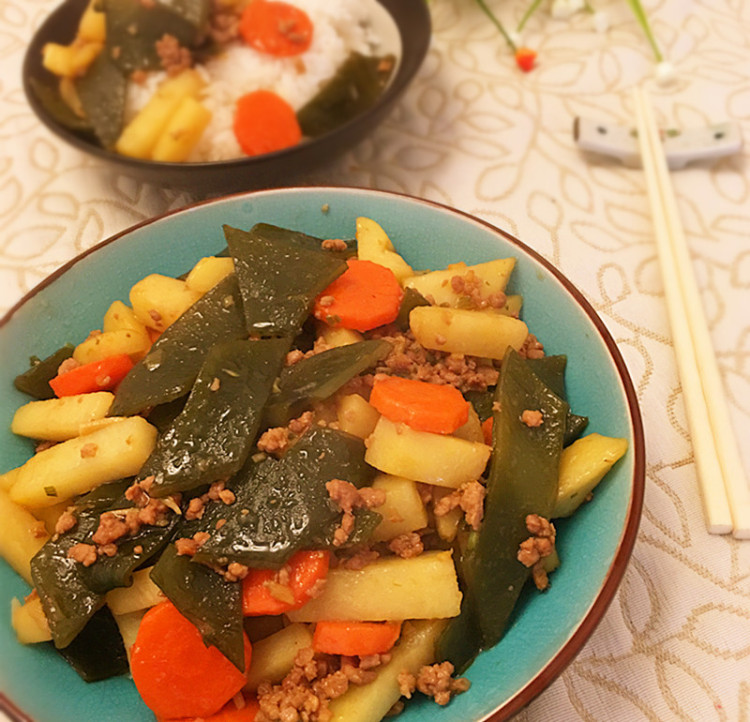 土豆烩海带步骤10