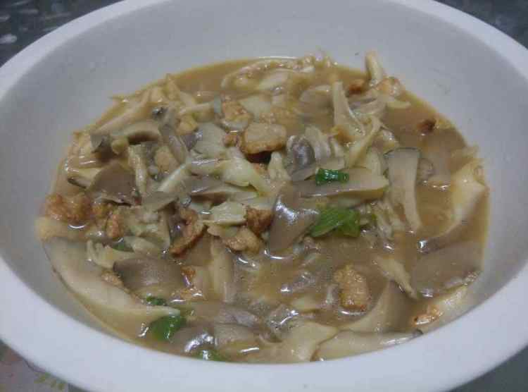 五花肉炒蘑菇步骤5