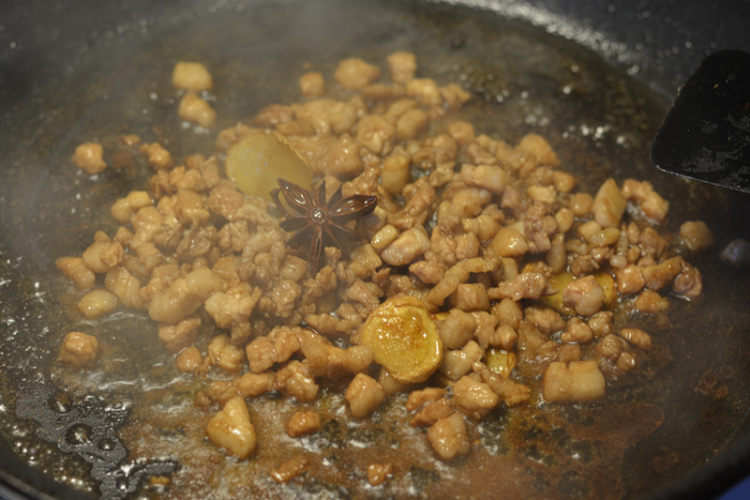 肉末酸菜粉条步骤7