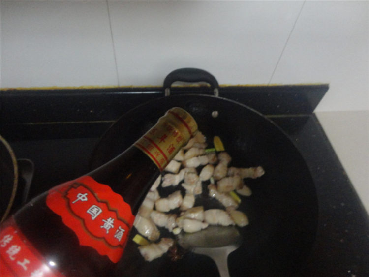 蚝油茭白五花肉步骤3