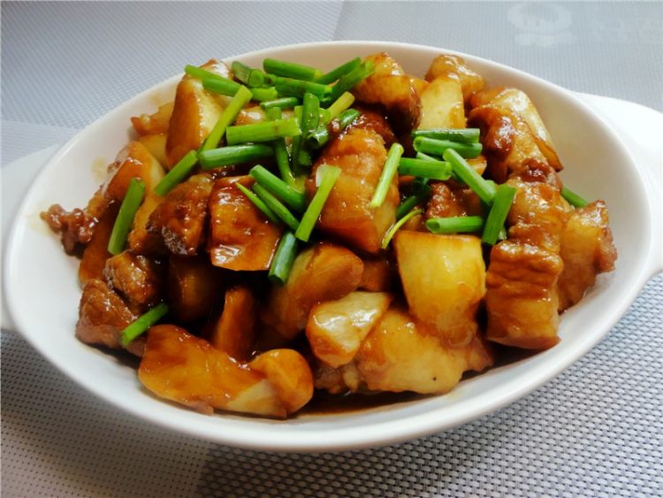 蚝油茭白五花肉步骤8