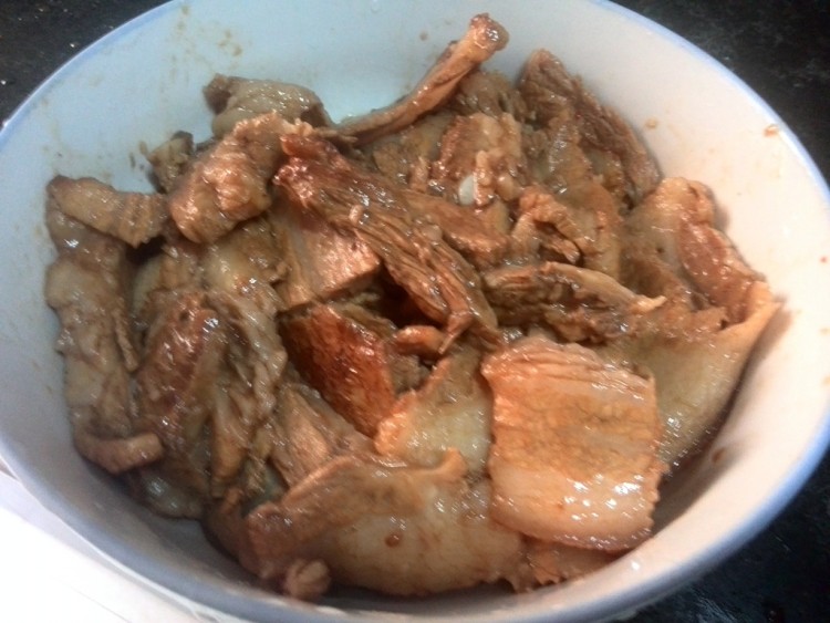 盐菜扣肉步骤6