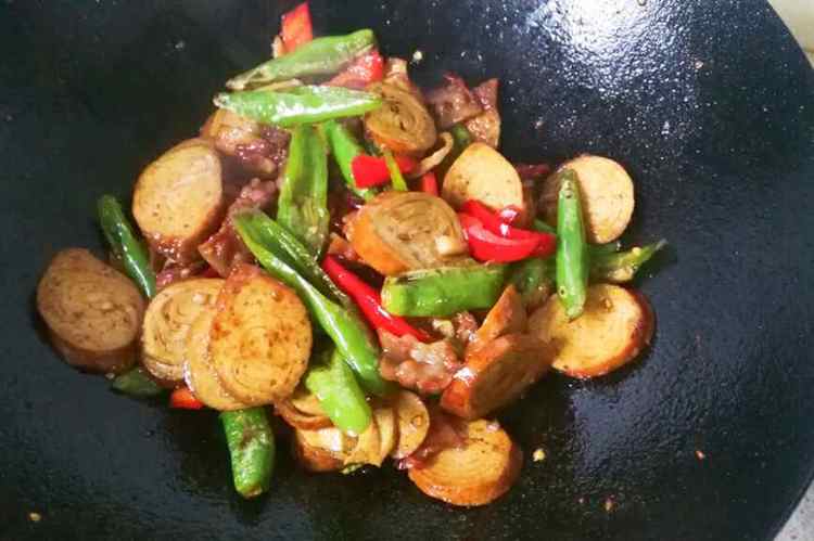 腊肉炒素鸡步骤9
