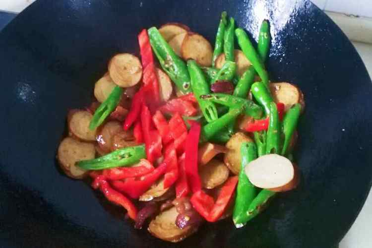 腊肉炒素鸡步骤8