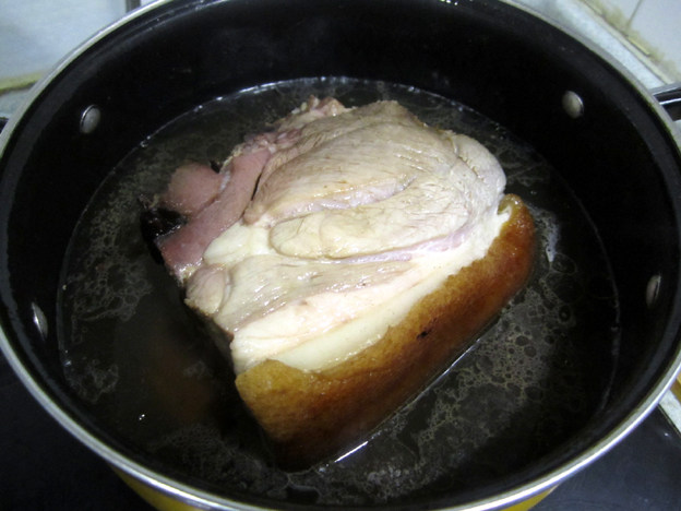 腊肉炖熏干步骤1