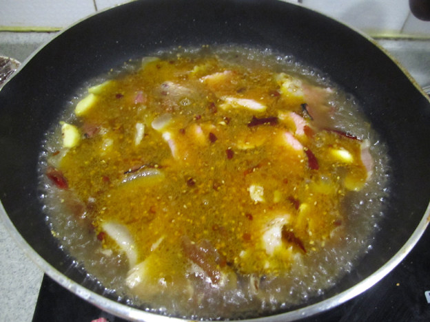 腊肉炖熏干步骤7